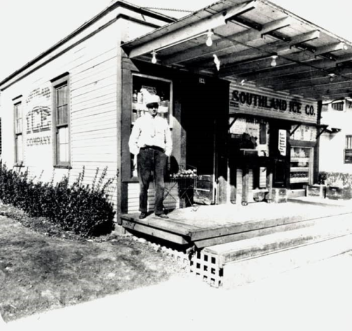 1927 Convenience Store