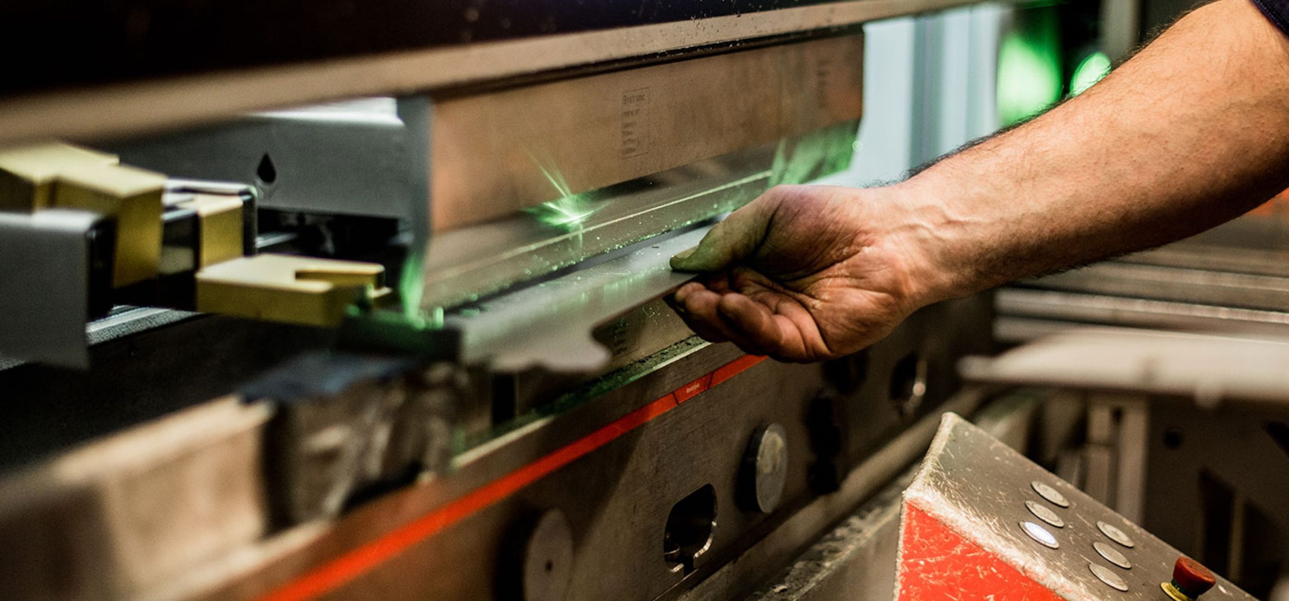 Press brake forming equipment